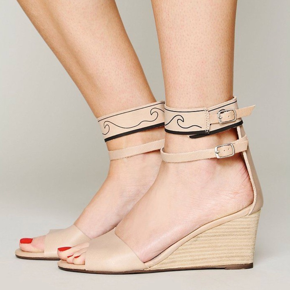 Free People Sophie Mini Wedge in Taupe